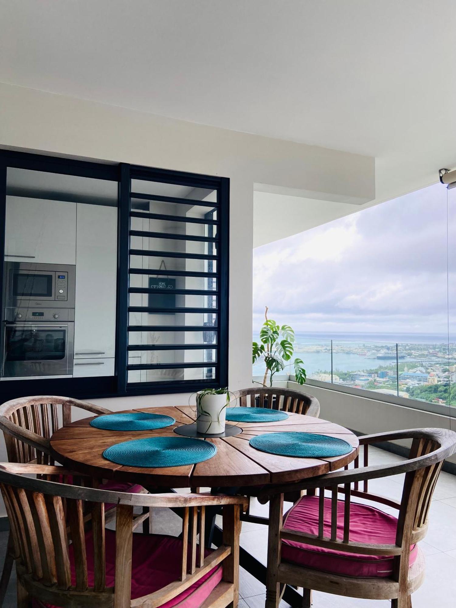Meherio - Bel Appartement vue mer à TAHITI Papeete  Buitenkant foto